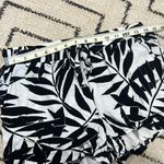 Sanctuary Black and White Leaf Print High Waist Shorts Photo 2