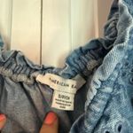 American Eagle  denim eyelet cropped Puff sleeve blouse small Photo 3