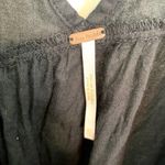 Free People  Women's Size Extra Small Black‎ V-Neck Sequin Top Photo 2