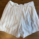 Abercrombie & Fitch  - Linen Blend White/Black Pinstripe High Rise Short -medium Photo 5