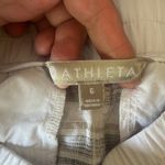 Athleta  Gray,‎ white Stripe100% Linen Shorts with Elastic Waistband woman size 6 Photo 3