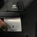 EXPRESS Midi High Rise Shorts Black Denim Jeans Cotton Stretch Dark Wash Sz 4 Photo 6