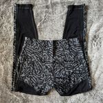 Lululemon Hot to Street Leggings Sz 10 Photo 3