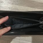Vera Wang , black and tan long wallet Photo 2