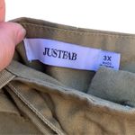 JustFab  3X shorts with tie belt, new no tags, military green Photo 4