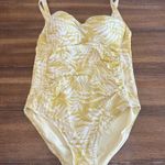 NWT Nip Tuck Women’s 1 Piece Swimsuit Size 8 Venetian Palms Bathing Suit Yellow Photo 2