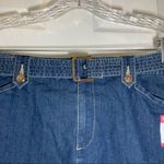 White Stag NWT  Medium Wash Relaxed Fit Capris size 8 Photo 2