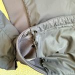 Arcteryx Arc’teryx Women’s Atom Jacket size L in black sapphire Photo 6