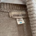 Silence + Noise Size medium beige‎ shawl Photo 1