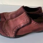 Keen  Kacie Clog Loafer Burgundy Maroon Leather Suede Slip On Shoes Mule SZ 7 Photo 1