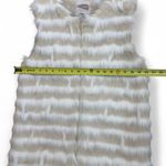Forever 21  Chic Faux Fur Vest in Cream and White‎ Photo 4