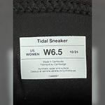 Vessi Women’s Tidal Sneaker Black Color Size Photo 10