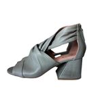 Anthropologie  SILENT D GREY LEATHER HEELS SIZE 9 Photo 3