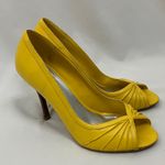 Y-Not ?  Yellow Peep-Toe Heels Women’s Size 8.5 Photo 3