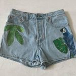 Levi's × Farm Rio RARE Bird of Paradise Parrot Ribcage Jean Shorts Size 31 Blue Photo 3