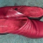 Croft & Barrow  Red Rouched Slip-on Clogs Size 8.5 Photo 4