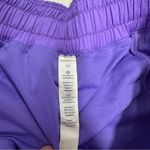 Lululemon  Hotty Hot Short II *2.5" Photo 2