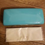Kate Spade Chic Feminine Sturdy Classic Sunglass Case Photo 2