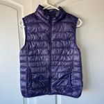 Uniqlo  Ultra Light Down‎ Puffer Vest Purple Sleeveless Packable Layering Small Photo 1