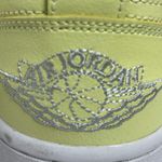 Nike  Air Jordan 1 Low Lemonade Colorblock Lace-Up Athletic Sneakers Shoes 10.5 Photo 4