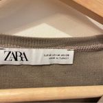 ZARA  Size M Cut Out Cropped Long Sleeve Photo 2