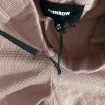 New. MONROW dusty rose jogger pants. Retails &139. Medium Pink Photo 8