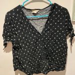 Universal Threads Top Photo 1