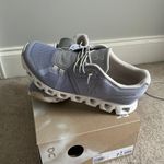 on cloud Cloud 5  Photo 0