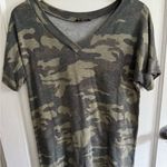 BOMBOM Camouflage Print V Photo 0