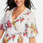Old Navy  Women’s Linen Floral Hawaiian Tropical Wrap Top Photo 0