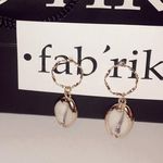 fab'rik Trendy Shell Earring  Photo 0