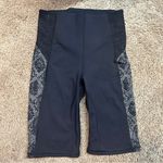 Athleta  Stay Fly 9" Biker Shorts- Black Gym Workout Athletic Activewear Photo 0