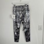 Beyond Yoga  High Waisted Midi Leggings Foil Tye Dye Silver NEW Womens Medium Photo 4