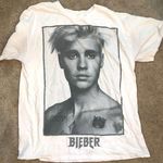 bieber t Photo 0