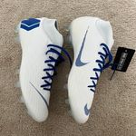 Nike Men’s Soccer Cleats Photo 2