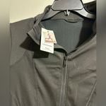 Athletic Fitted Zip Photo 2