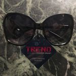 Foster Grant  Open side frame Sunglasses Photo 0