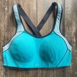 Victoria's Secret Victoria’s Secret VSX SPORT adjustable cross back sports bra 36B pastel green Photo 97