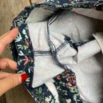 Gap Womens Shorts Size 2 Regular Khakis Summer Navy Blue Floral Print Photo 2