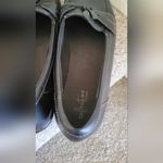 Clarks Womens Leather Loafers Size 10 Photo 6