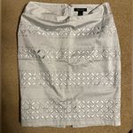 White House | Black Market  White Patterned Pencil Skirt Photo 3