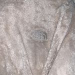 The North Face women’s fleece fur zip jacket size SMALL Photo 3