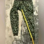 Athletic Works Women’s Camo Sweat Pants Photo 6