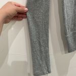 Alo Yoga  Open Back Long Sleeve Size Medium/Large Photo 5