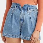 Levi's Women's High Waisted Mom denim Shorts Size 32 Photo 0