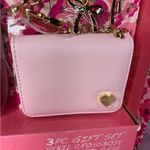 Betsey Johnson  Sybil Pink and Gold BOWS Crossbody Bag Wallet Bag Charms Set Photo 2