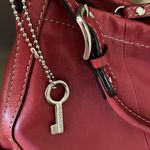 Fossil cranberry pink color, great leather bag Photo 5