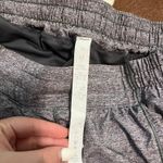 Lululemon Hotty Hot Short 2.5” Photo 4