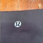 Lululemon Women’s  Black Crop Leggings Sz 8 Photo 6