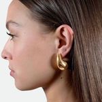 Teardrop Earrings Gold Photo 0